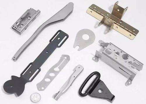 Fabbrica cinese di parti di stampaggio galvanizzate in acciaio al carbonio OEM / ODM